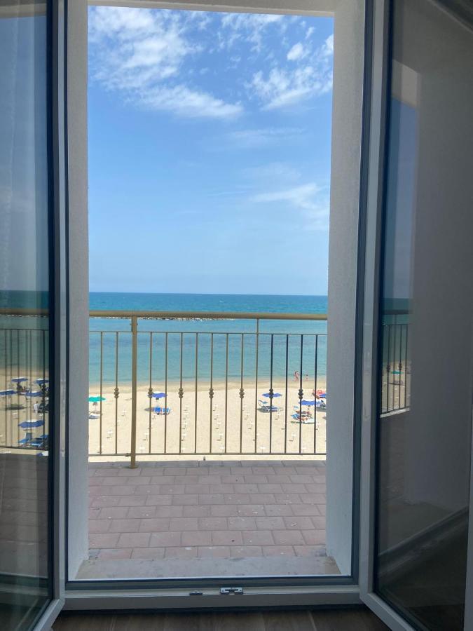 Miami Suite Hotel 贝拉里亚-伊贾马里纳 外观 照片