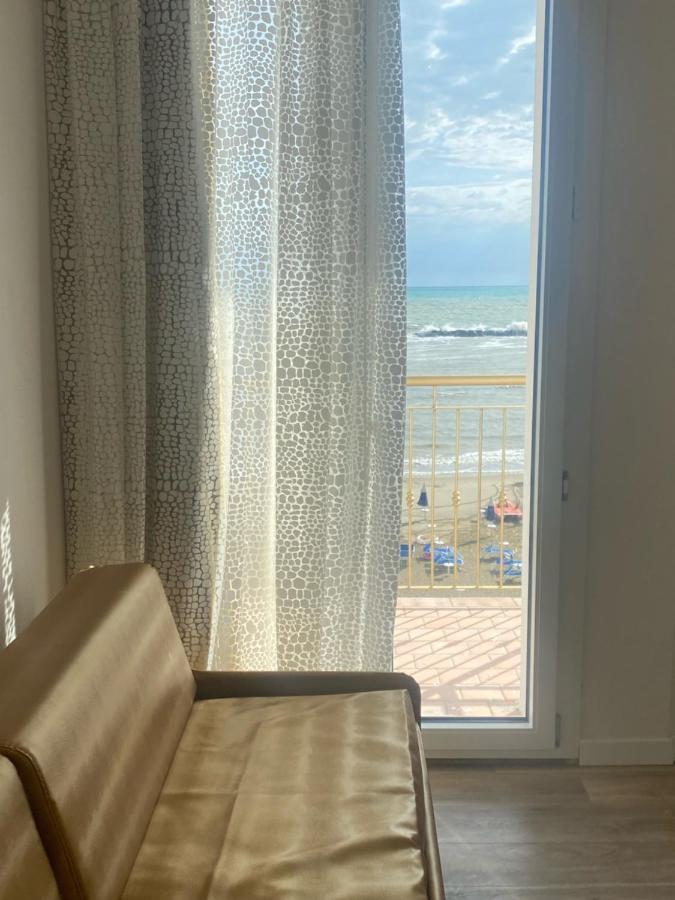 Miami Suite Hotel 贝拉里亚-伊贾马里纳 外观 照片